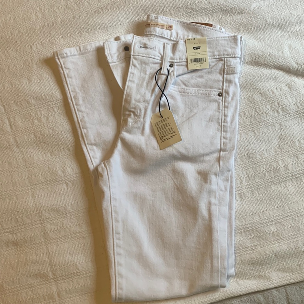 Levi’s High Rise Straight White Jeans NWT